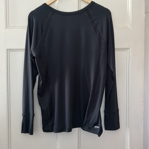 Danskin Now long sleeve performance Tee shirt . Charcoal grey color. Fitted XL. - Picture 2 of 9